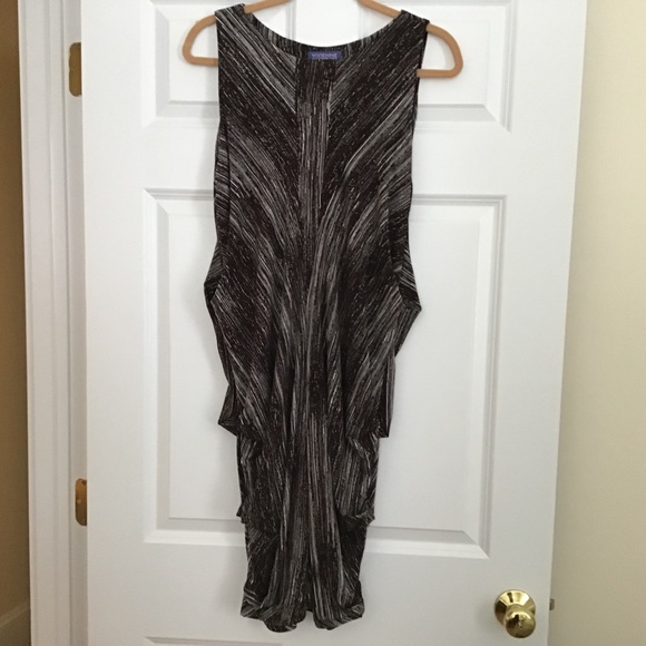 Dress - Picture 1 of 2